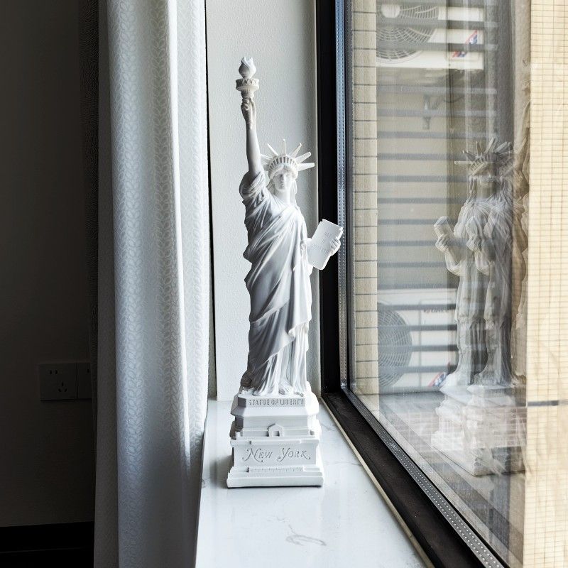 Modelo da Estátua da Liberdade - Travel Accessories New York avaliação e preço